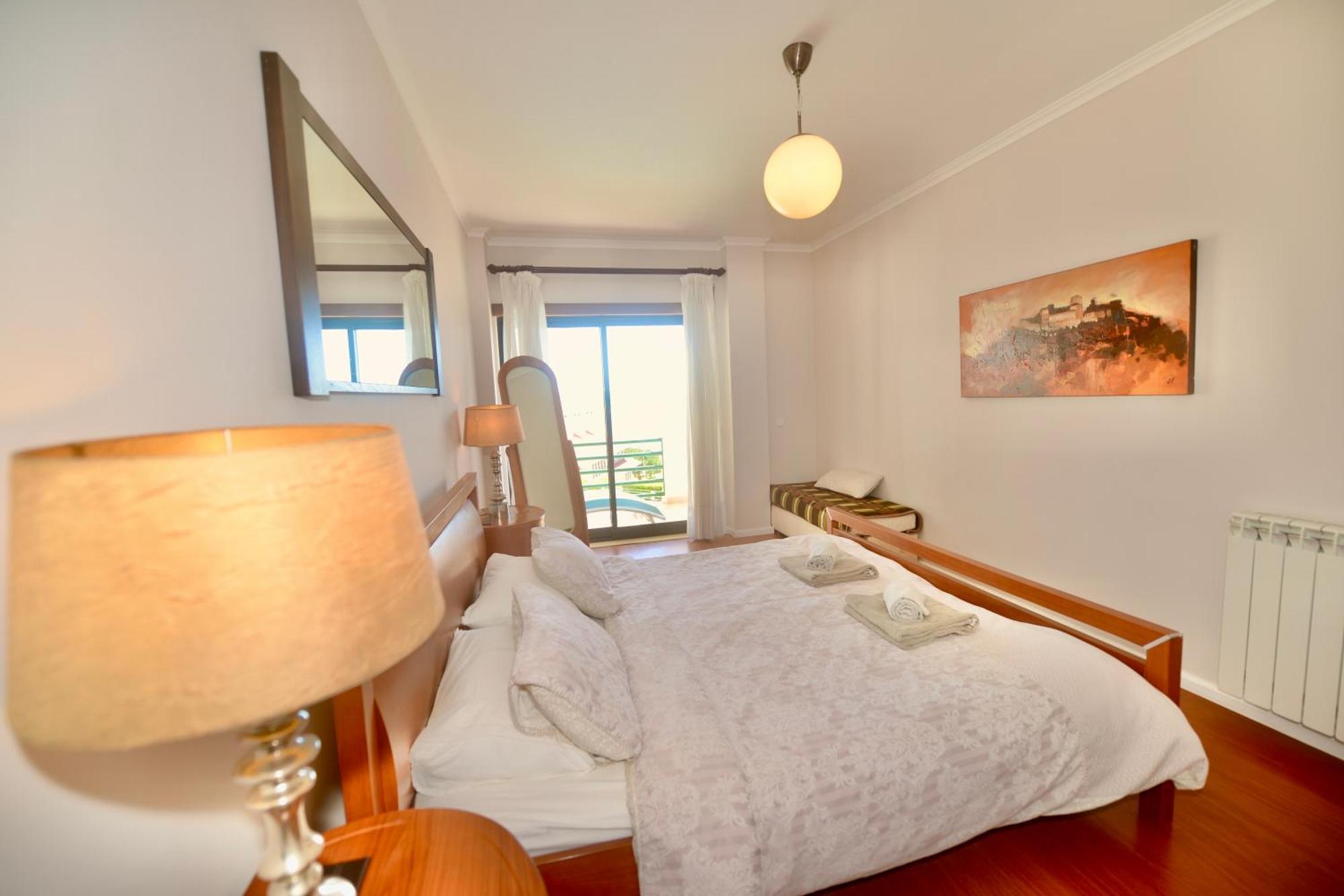 Bay Apartman São Martinho do Porto Kültér fotó